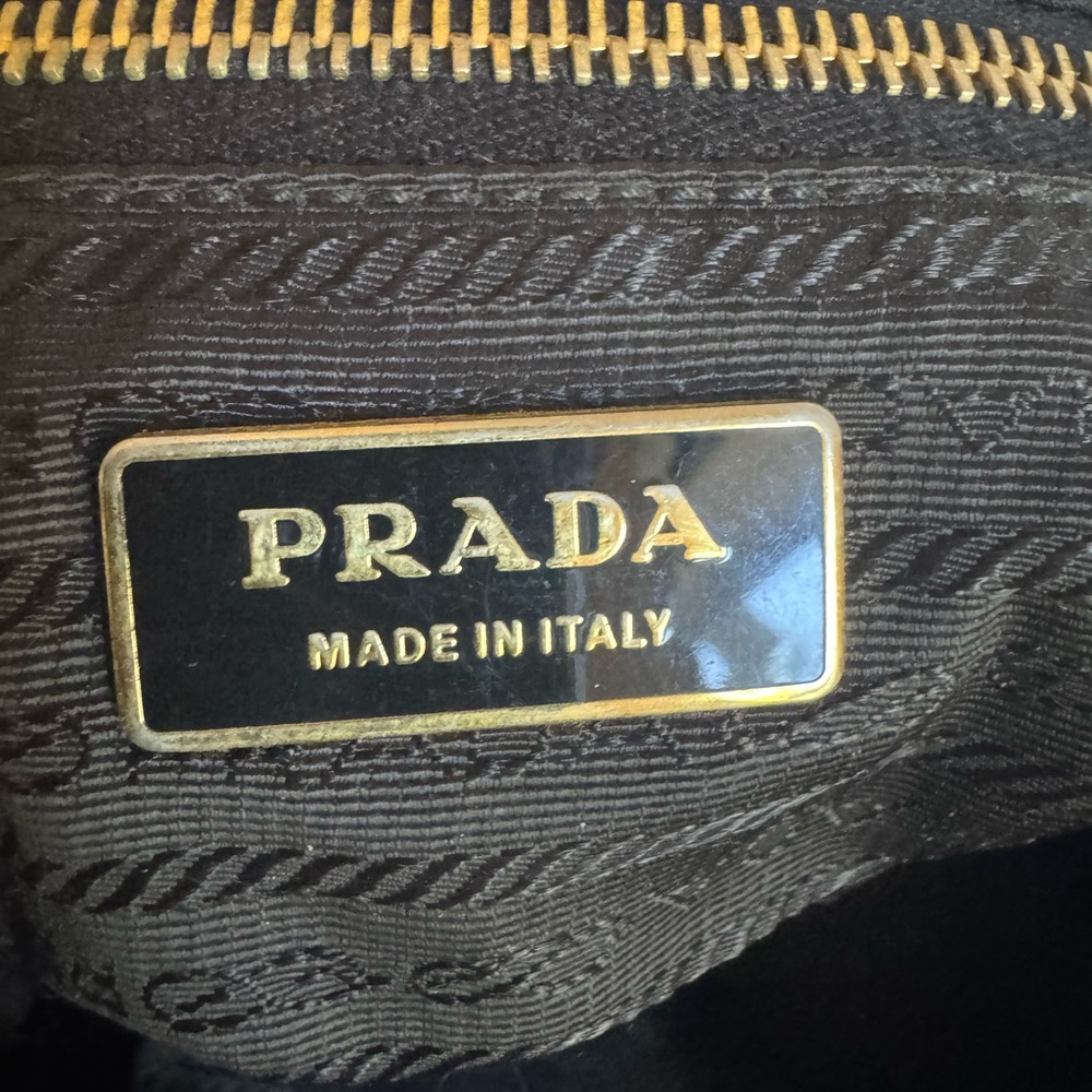 Prada Black and Gold tessuto Handbag. - Picture 5 of 7